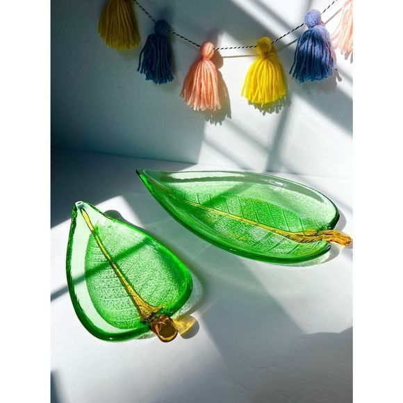 🎉hp🎉vintage Art Glass Leaf Nesting Plates by Dynasty Gallery 14”&10 Green Gold - Picture 1 of 8